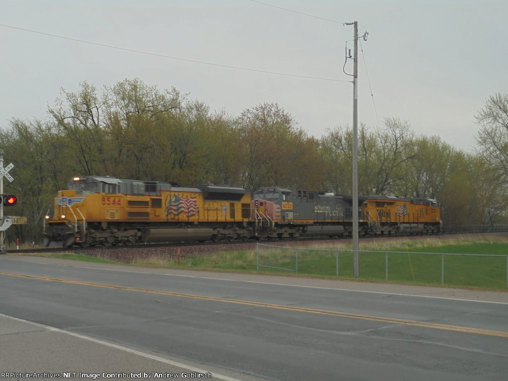 SP 6322, UP 8544 + 2535